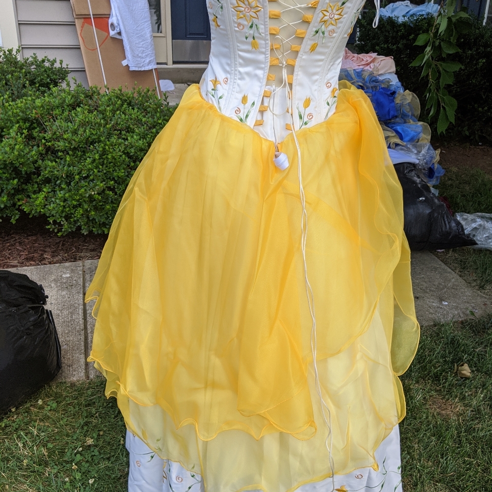 Dress - Picture 4 of 5